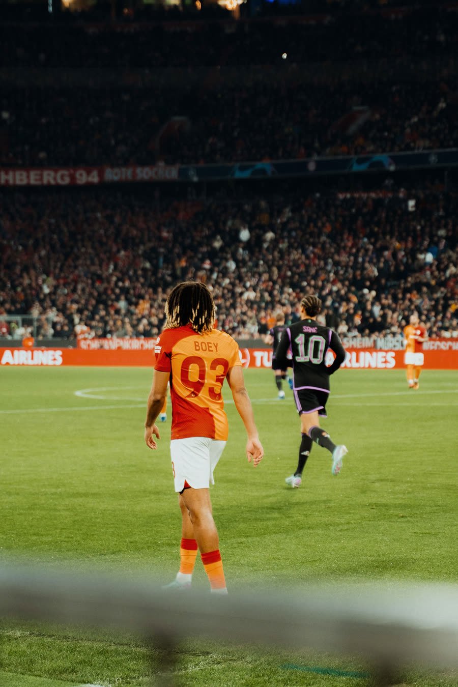 Sacha Boey, Bayern v Galatasaray